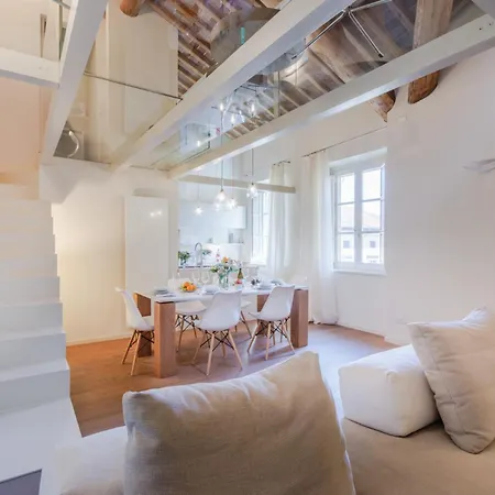 Apartment Sabrina, Modern 3 Bedrooms With Elevator Lucca